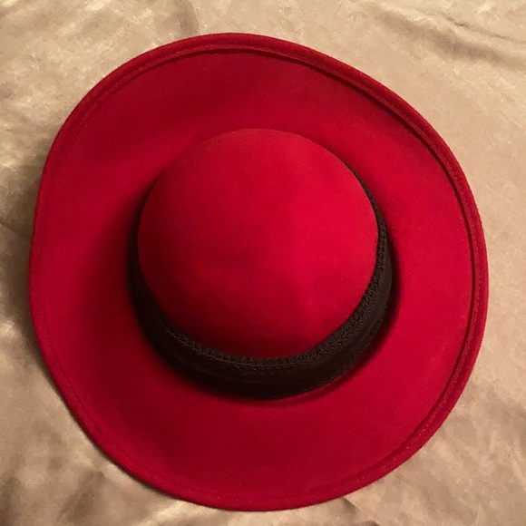100 Wool Accessories - Vintage  100% Wool Red Hat